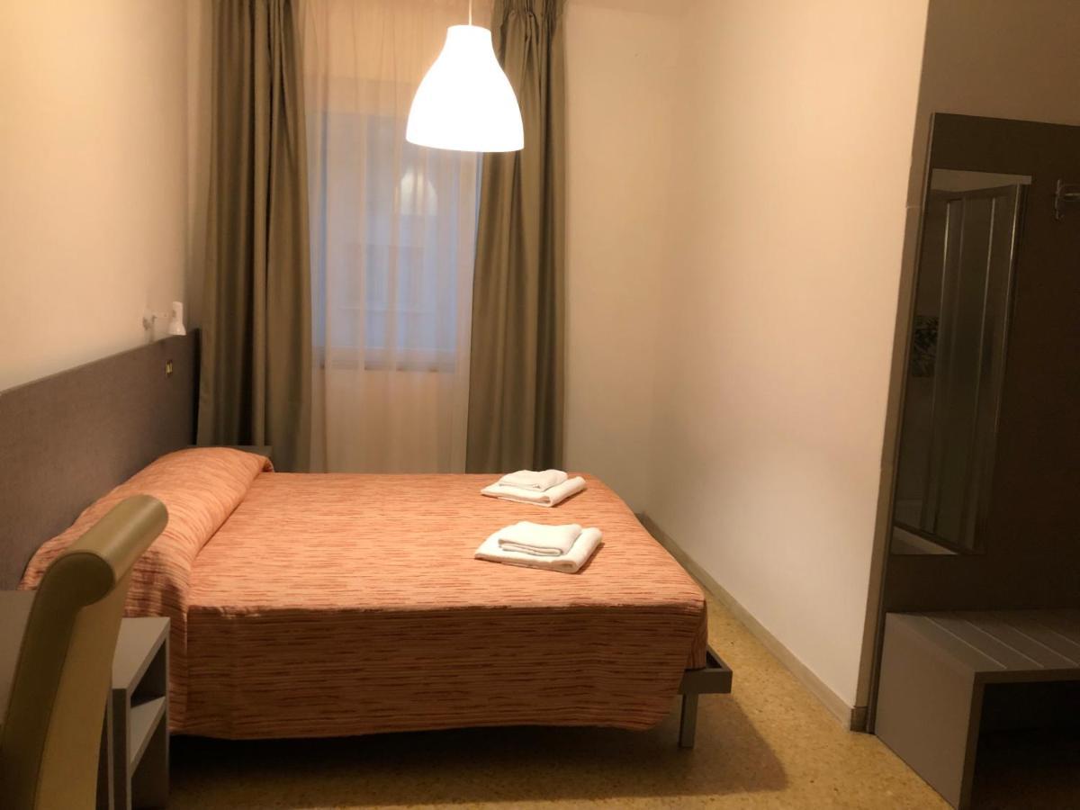 Hotel Adriatico ビビオーネ エクステリア 写真