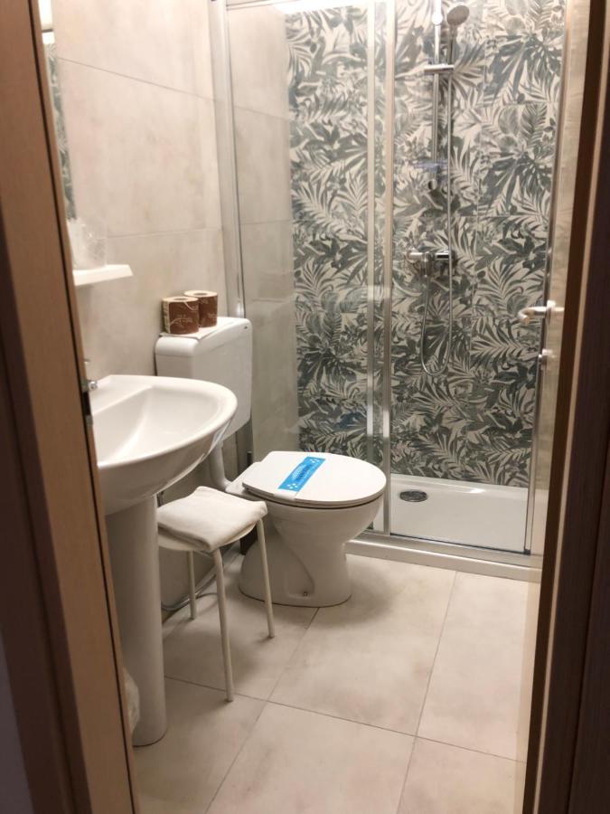 Hotel Adriatico ビビオーネ エクステリア 写真