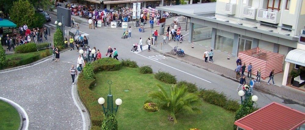 Hotel Adriatico ビビオーネ エクステリア 写真